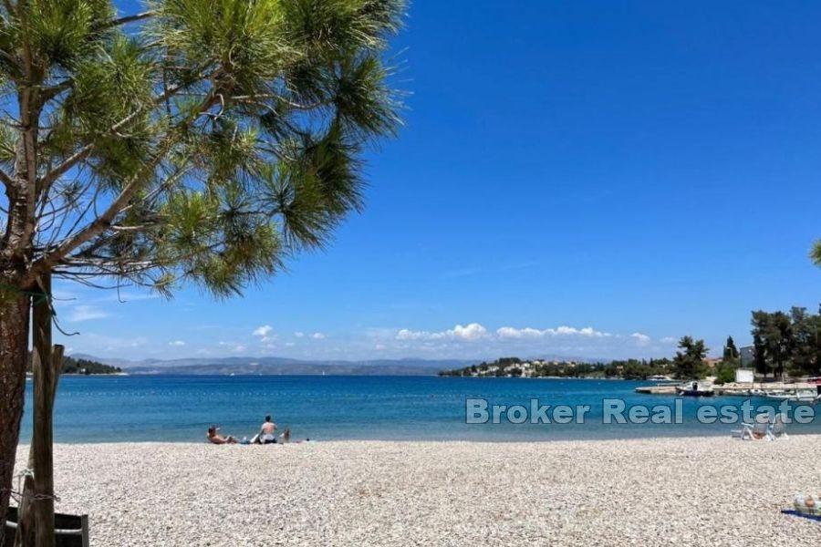Apartament z dwiema sypialniami i otwartym widokiem na morze