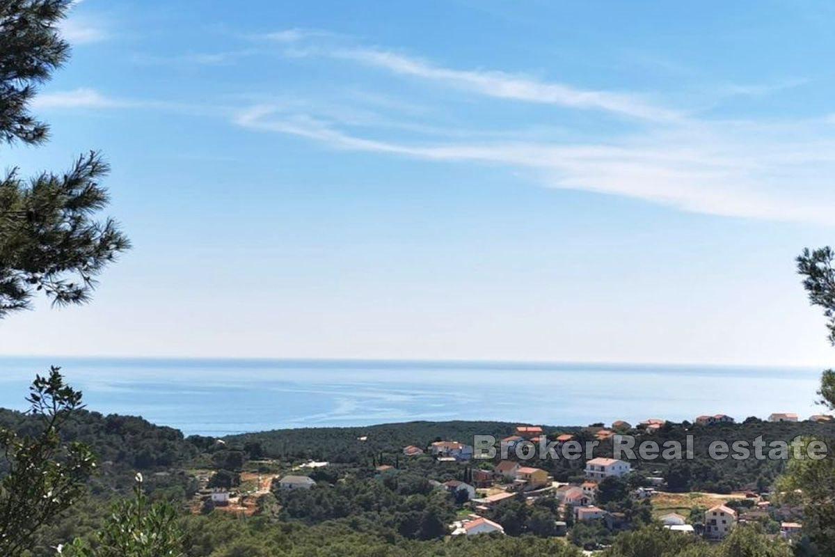 Building plot with sea view