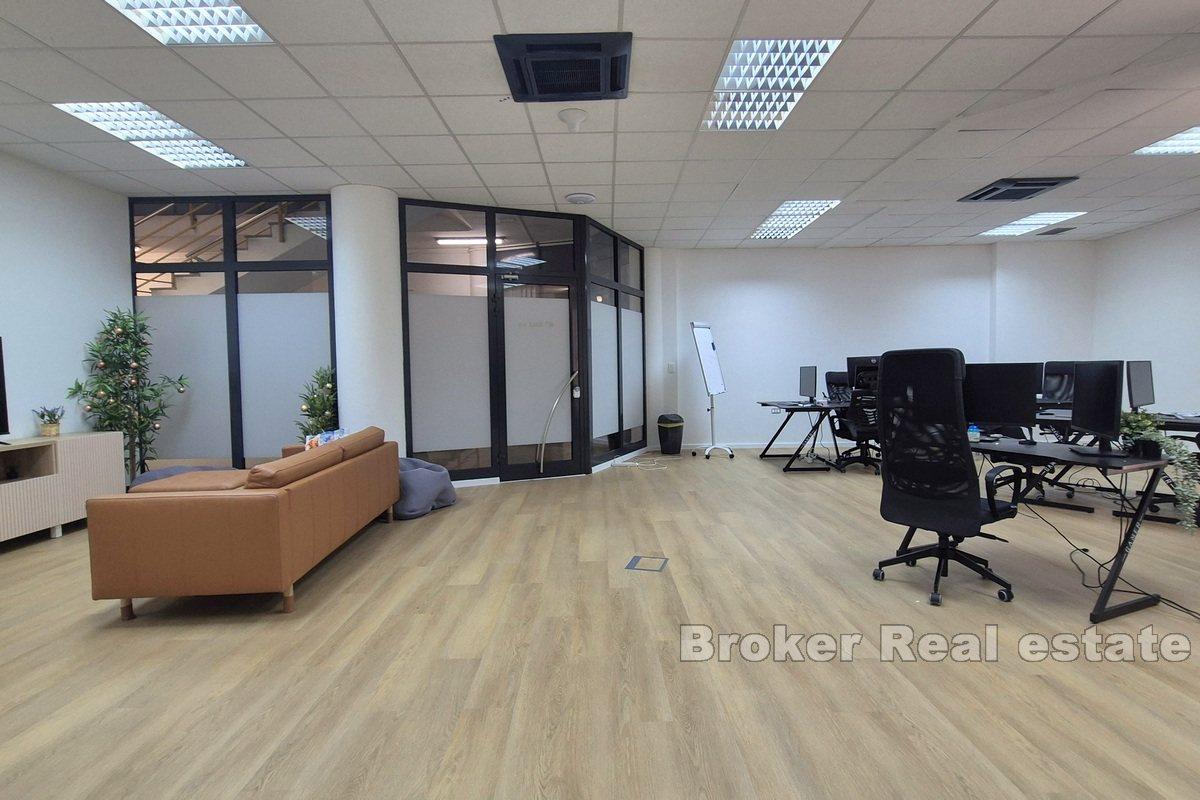 Espace bureau rénové