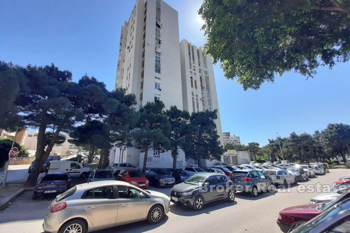 Excellently positioned two-story business space