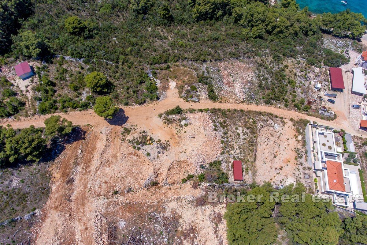 A spacious building plot near the sea with a view