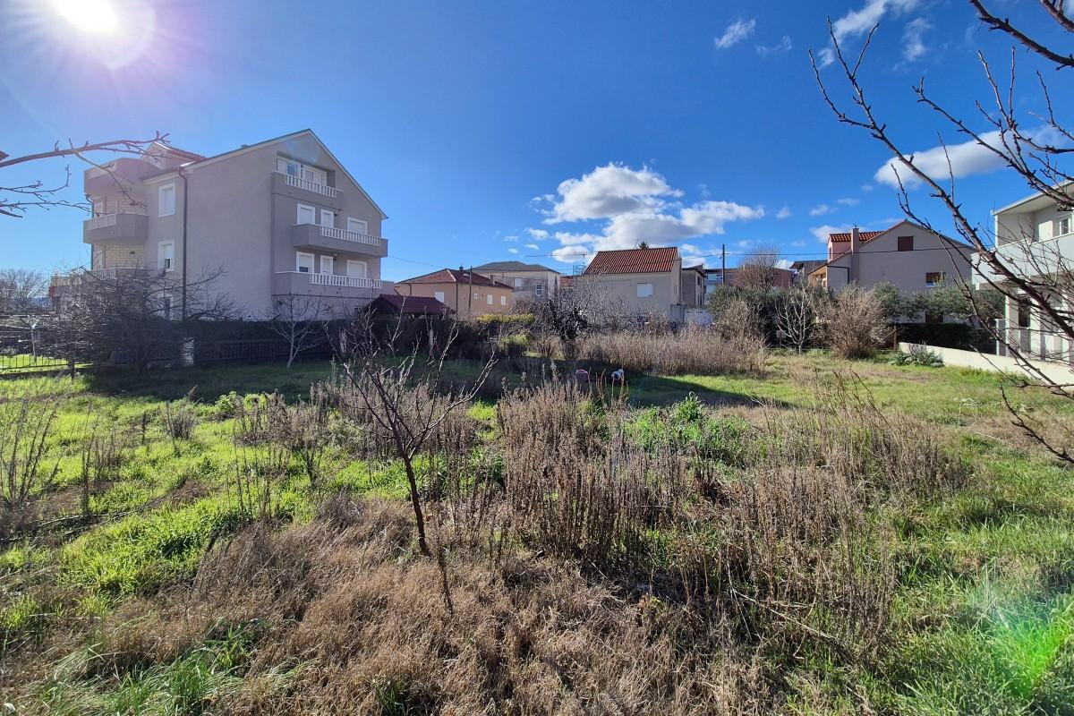 Terrain constructible d'exception, proche de toutes commodités