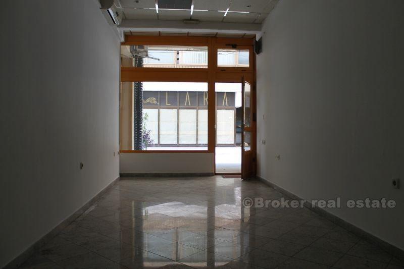 Commercial property, for rent