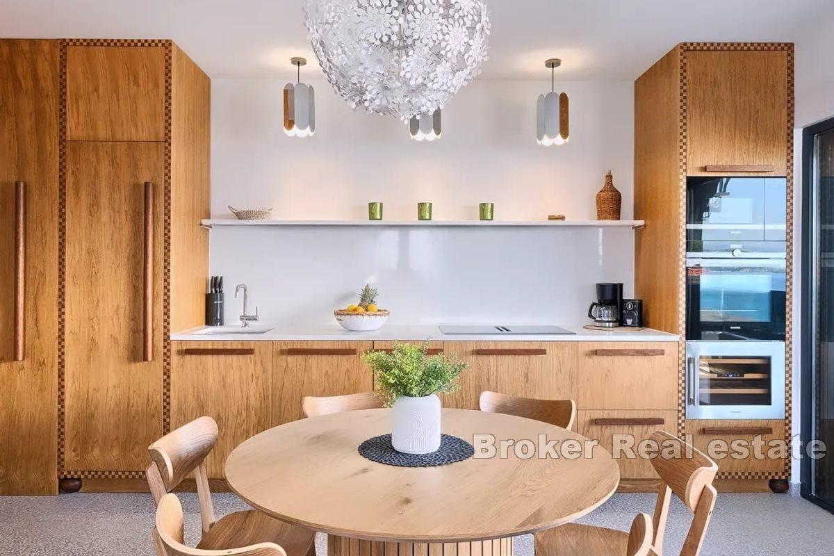 Modern apartment with pool and open sea view