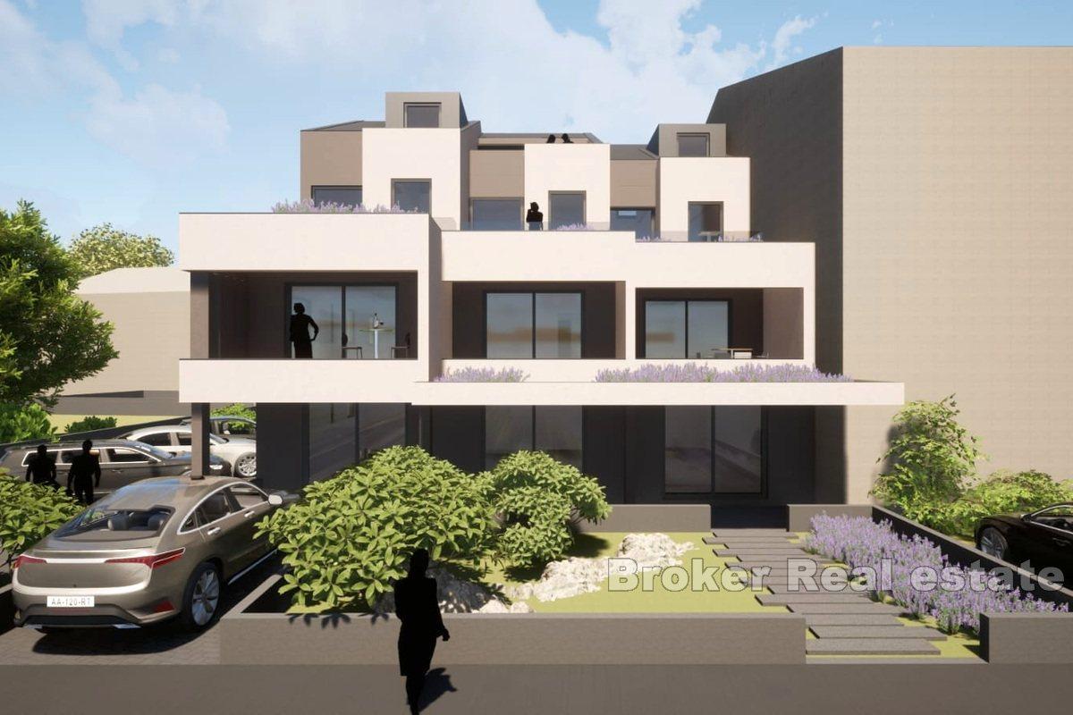 Moderne Wohnungen in der ersten Reihe am Meer