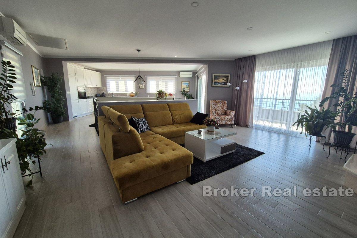 Moderní rodinný dům se 4 apartmány