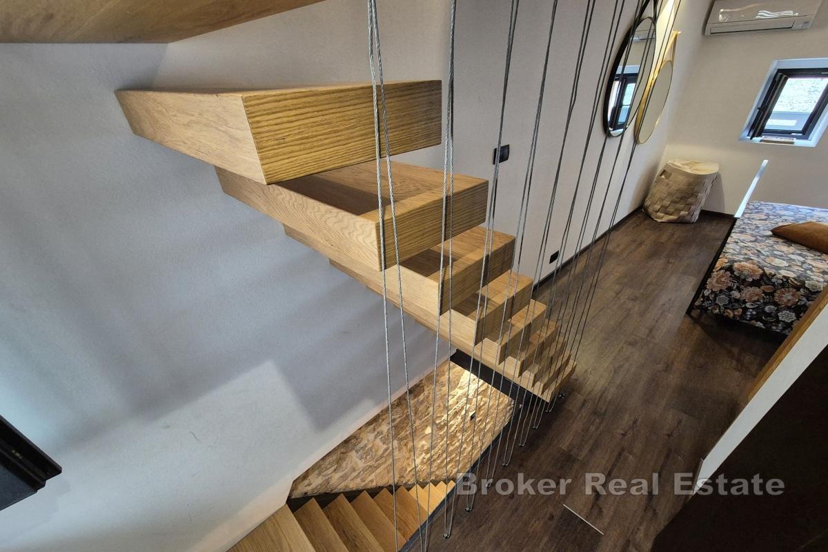 Casa in pietra dalmata autoctona completamente ristrutturata