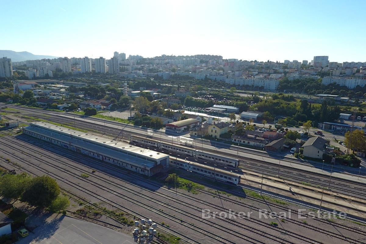 Powierzchnia magazynowa na trzech piętrach