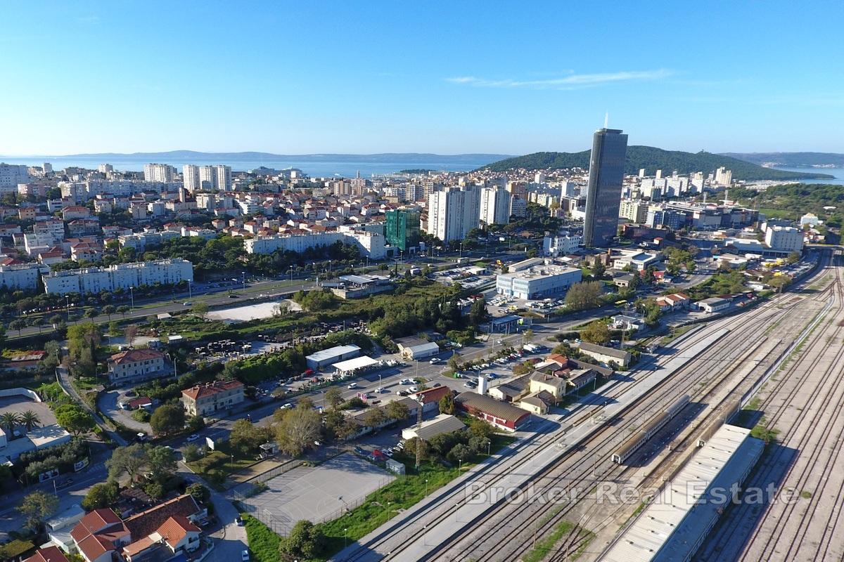 Powierzchnia magazynowa na trzech piętrach