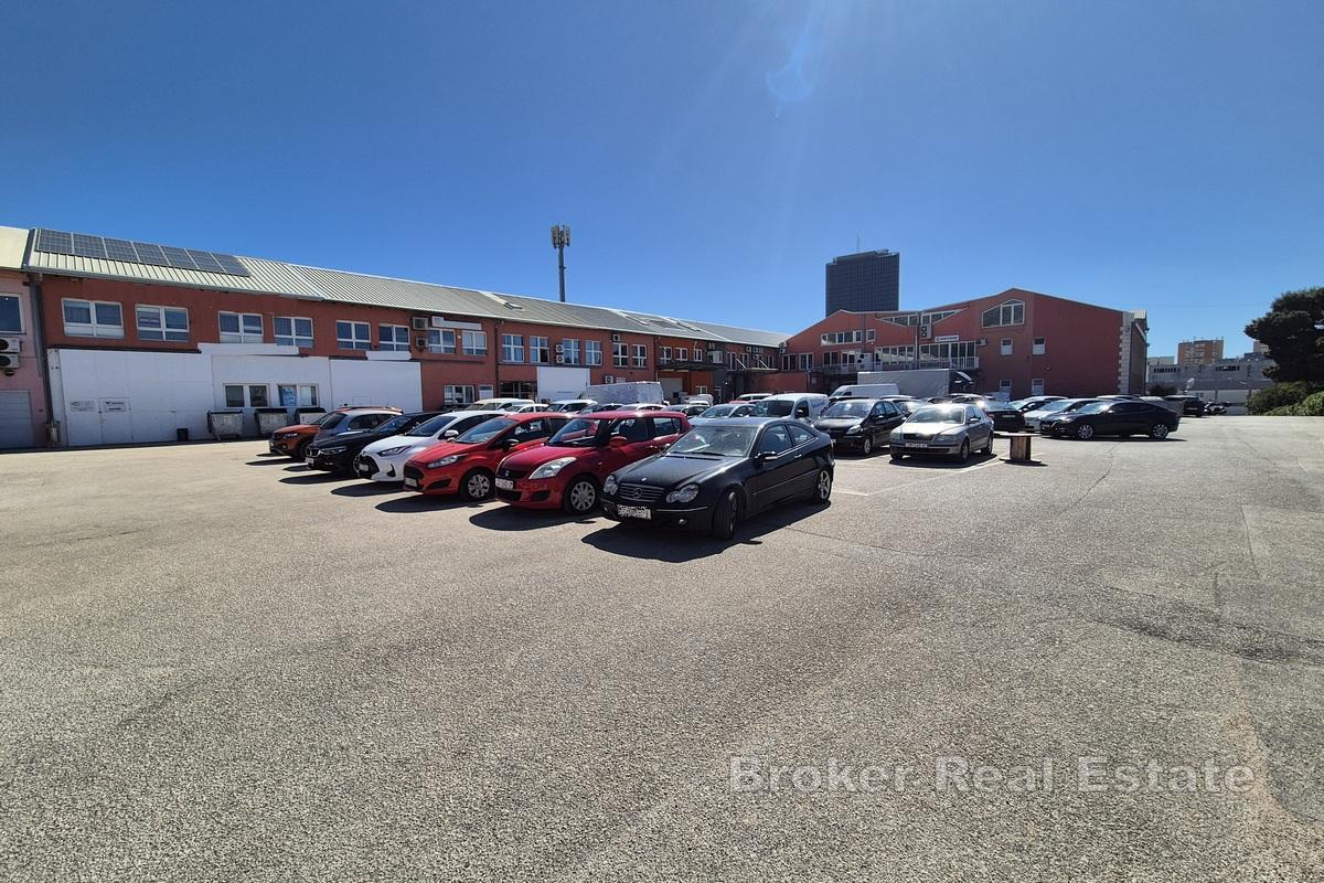 Powierzchnia magazynowa na trzech piętrach