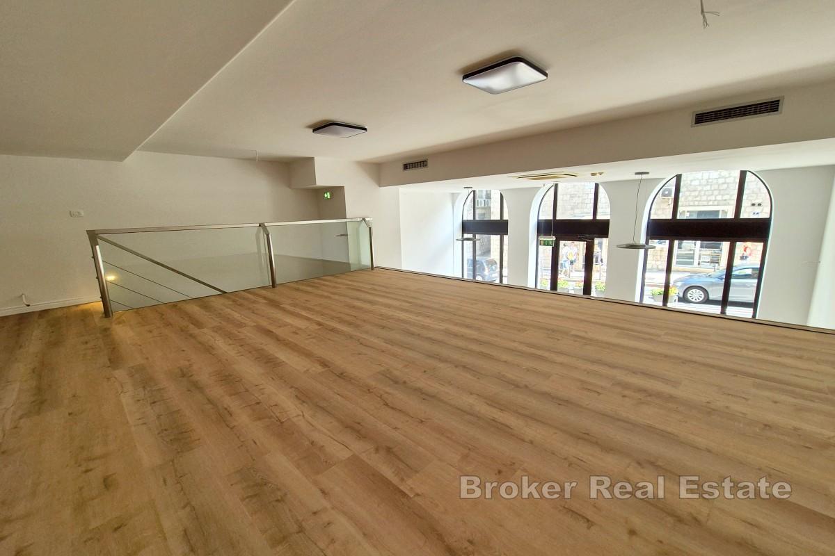 Reprezentativni poslovni prostor na frekventnoj lokaciji