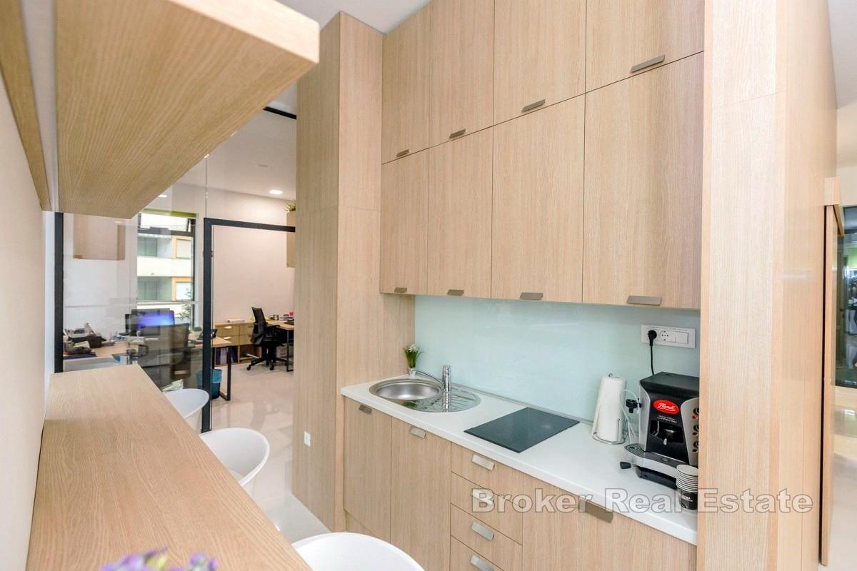 Moderan i reprezentativan uredski poslovni prostor