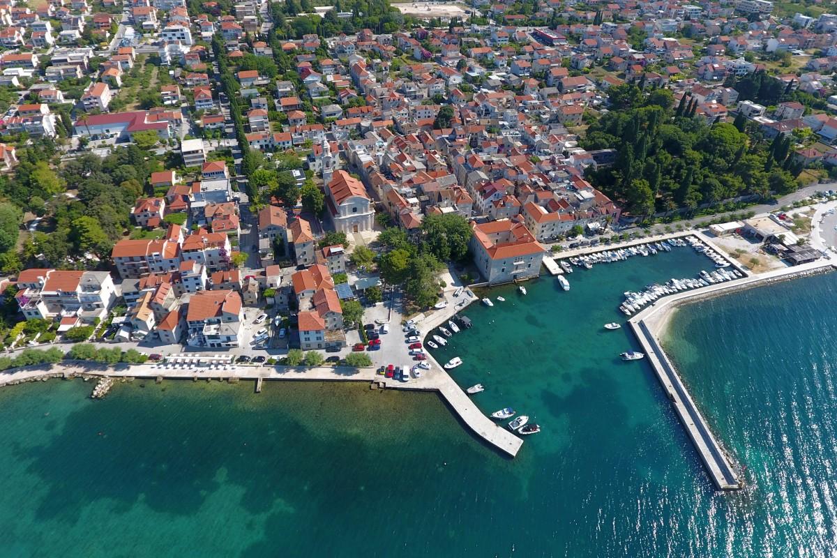 001-2016-669-kastela-stone-house-first-row-to-the-sea-for-sale