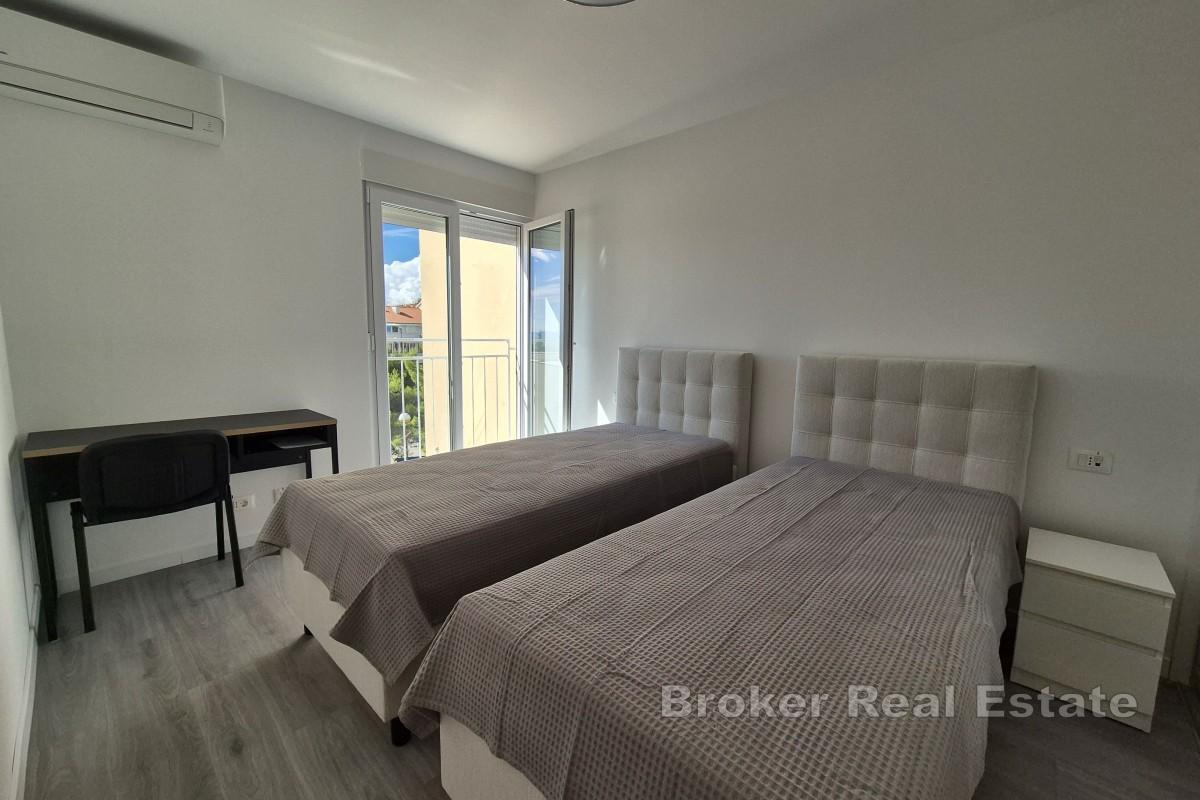 Attraktiv gelegene, renovierte Wohnung mit Meerblick