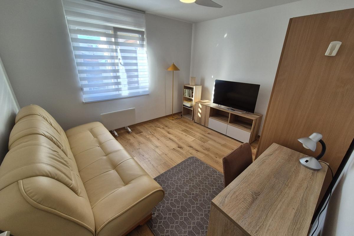 001-2016-686-Split-Bol-Renovated-apartment-for-long-term-rent