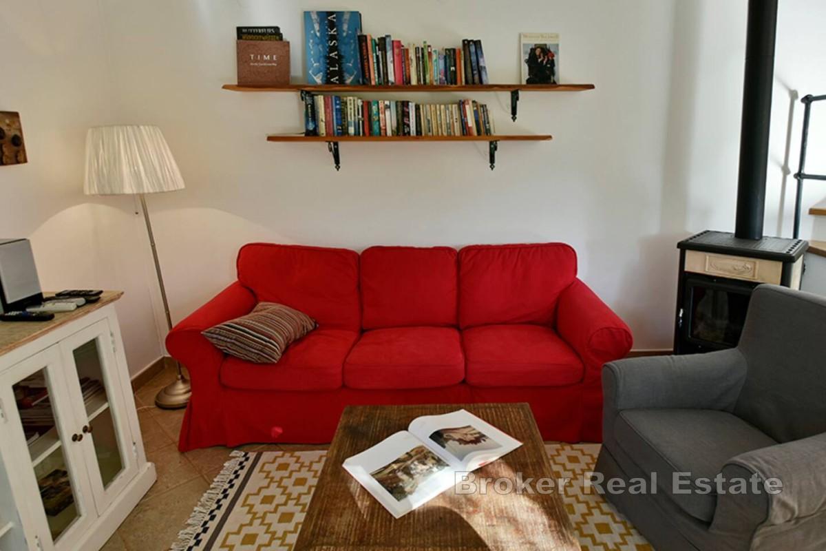 Villa authentique en pierre avec vue sur mer