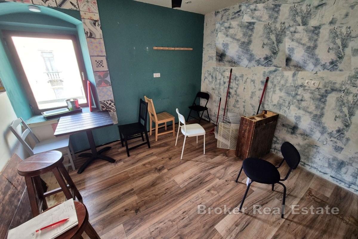 Local commercial en centre-ville