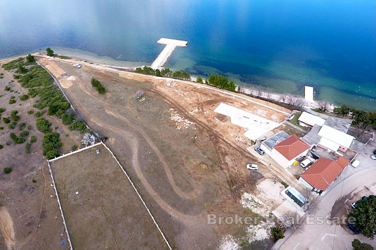 Luksusowy ośrodek glampingowy w pierwszej linii brzegowej nad morzem