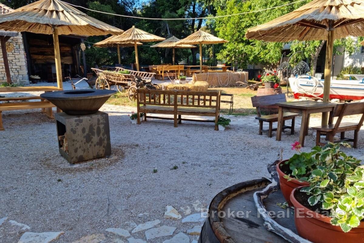 Jedinstveni turistički kompleks na prestižnoj lokaciji uz more