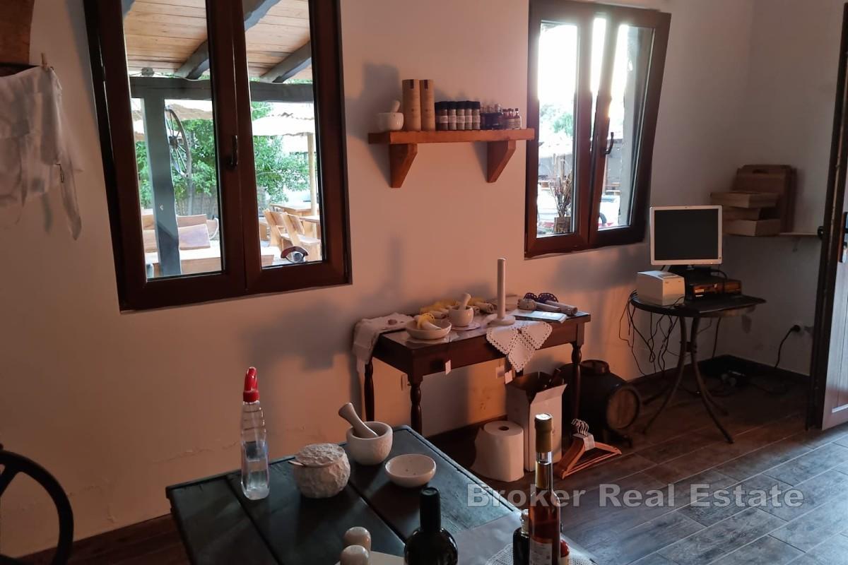 Jedinstveni turistički kompleks na prestižnoj lokaciji uz more