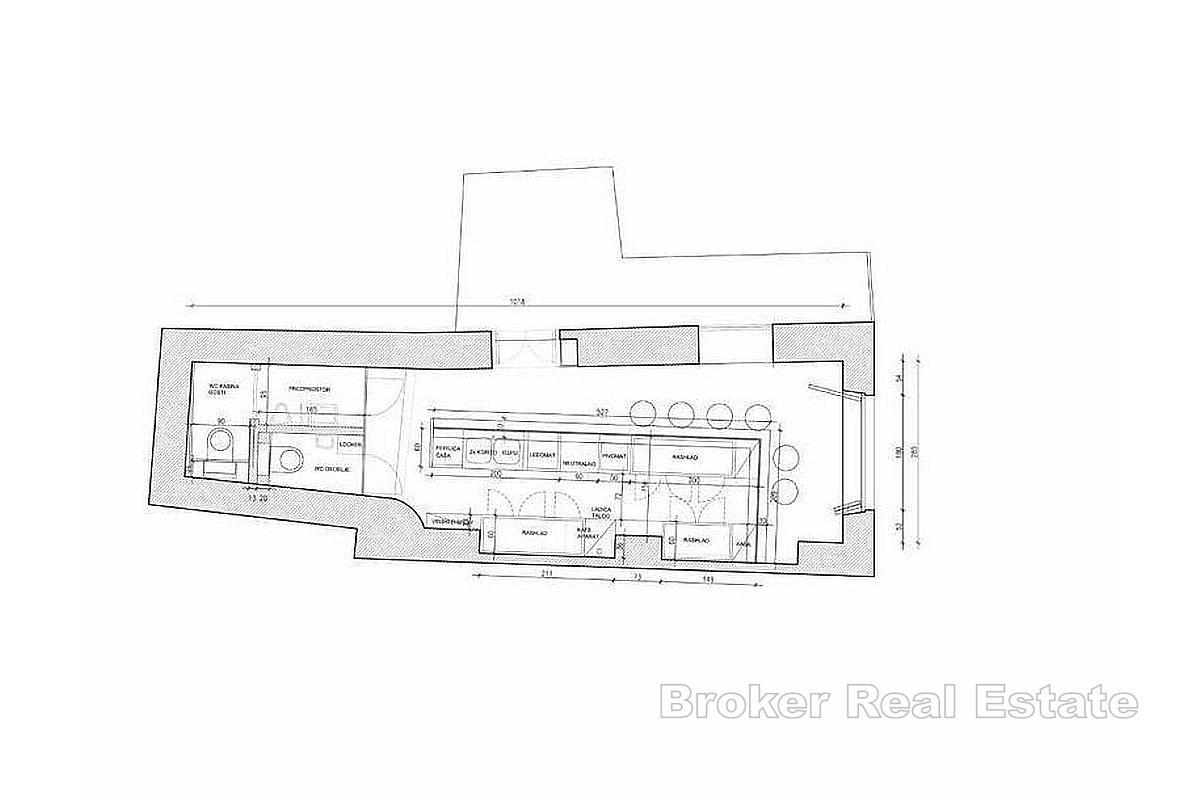 Atrakcyjna restauracja w centrum Splitu z dużym tarasem