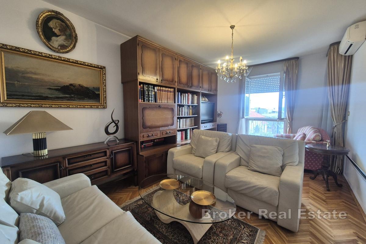 Dwupokojowe mieszkanie do wynajęcia długoterminowego w pobliżu szpitala