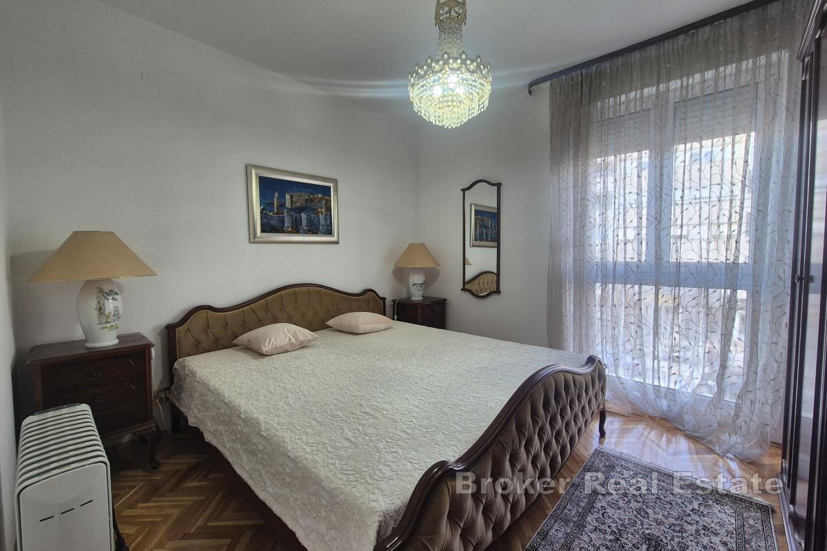 Dwupokojowe mieszkanie do wynajęcia długoterminowego w pobliżu szpitala