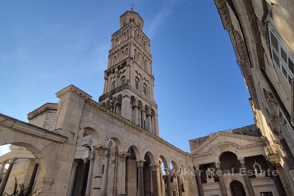 Restaurant familial équipé et meublé au cœur de Split