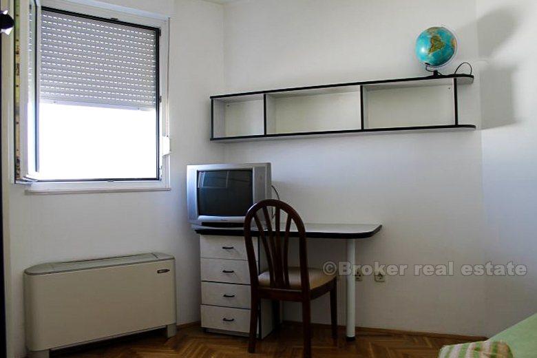 Three bedroom apartment (Pazdigrad), for rent