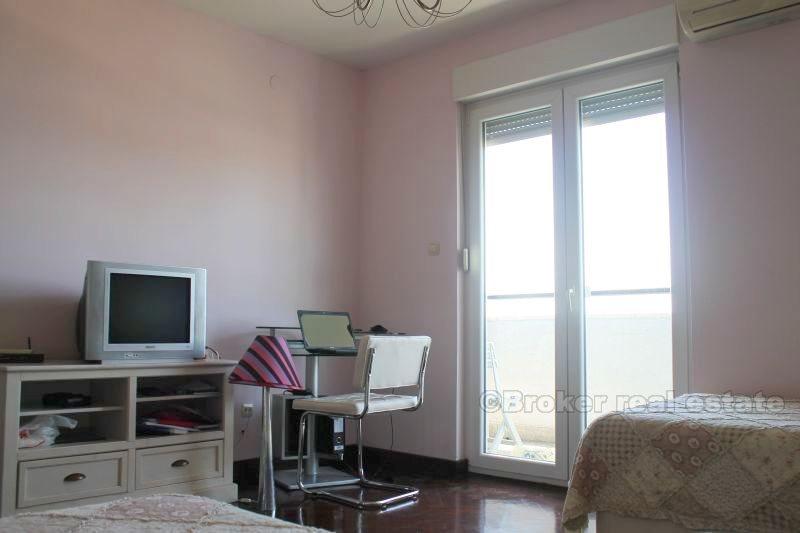 Appartement trois pièces, à vendre