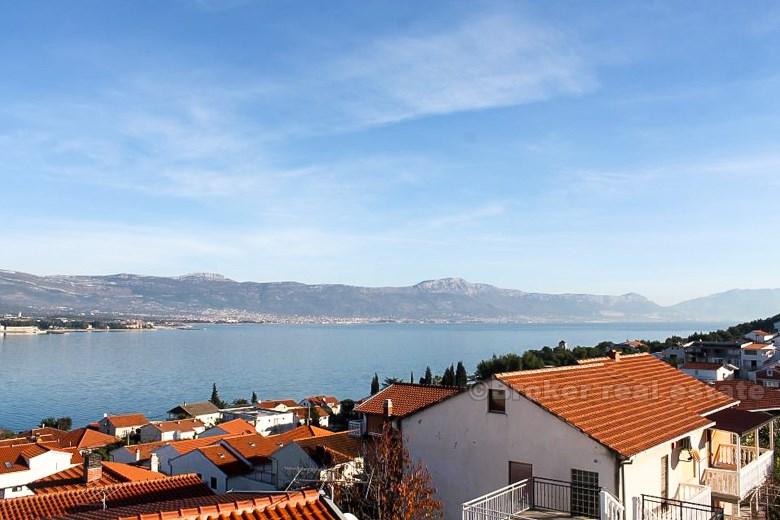 Maison individuelle de deux étages, à vendre