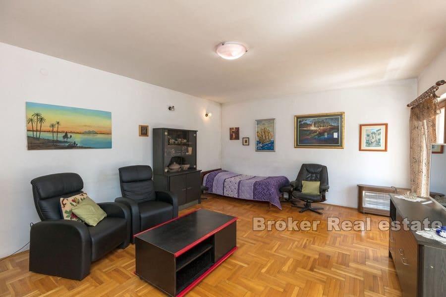 Split 3 - Komfortable Wohnung mit drei Schlafzimmern