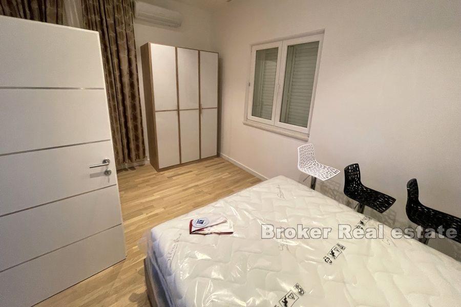 Stobreč, moderní dvoupokojový apartmán v novostavbě