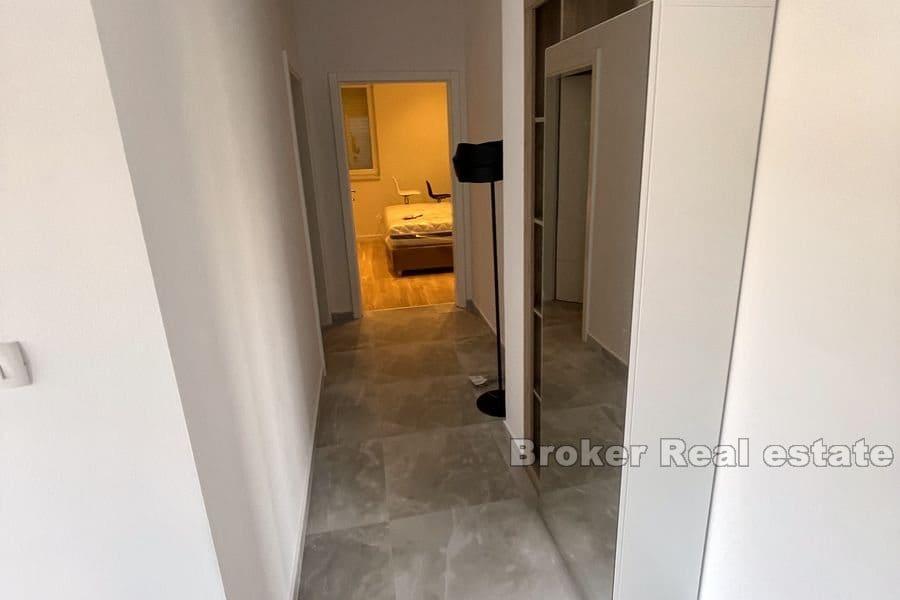 Stobreč, modern lägenhet med två sovrum i en ny byggnad