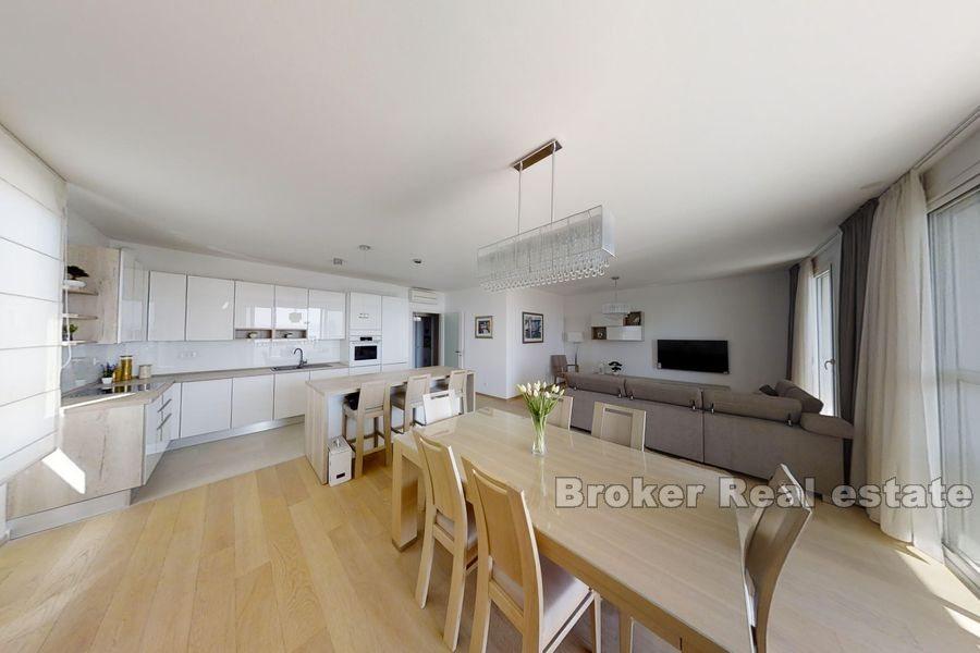 Trstenik, Wohnung mit zwei Schlafzimmern von 100m2