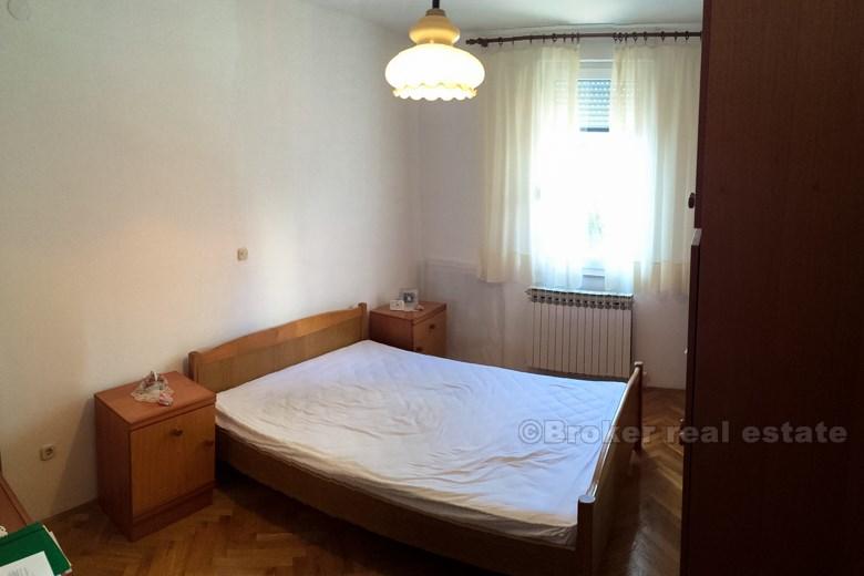 Comfortable three-room apartment