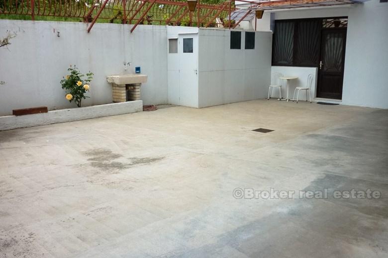 Trstenik, One floor in house, on sale