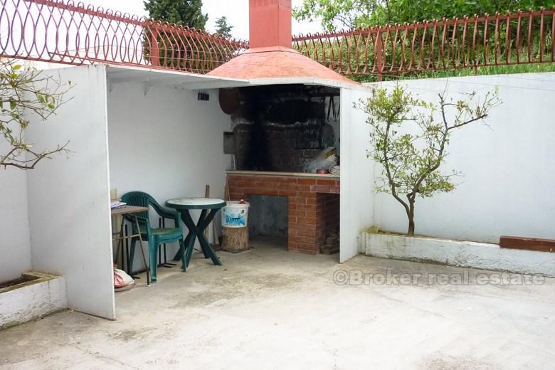 Eine Etage im Haus, zum Verkauf