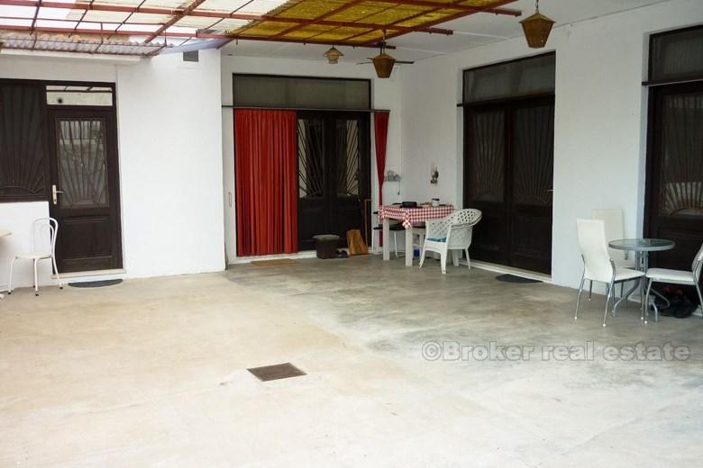 Eine Etage im Haus, zum Verkauf