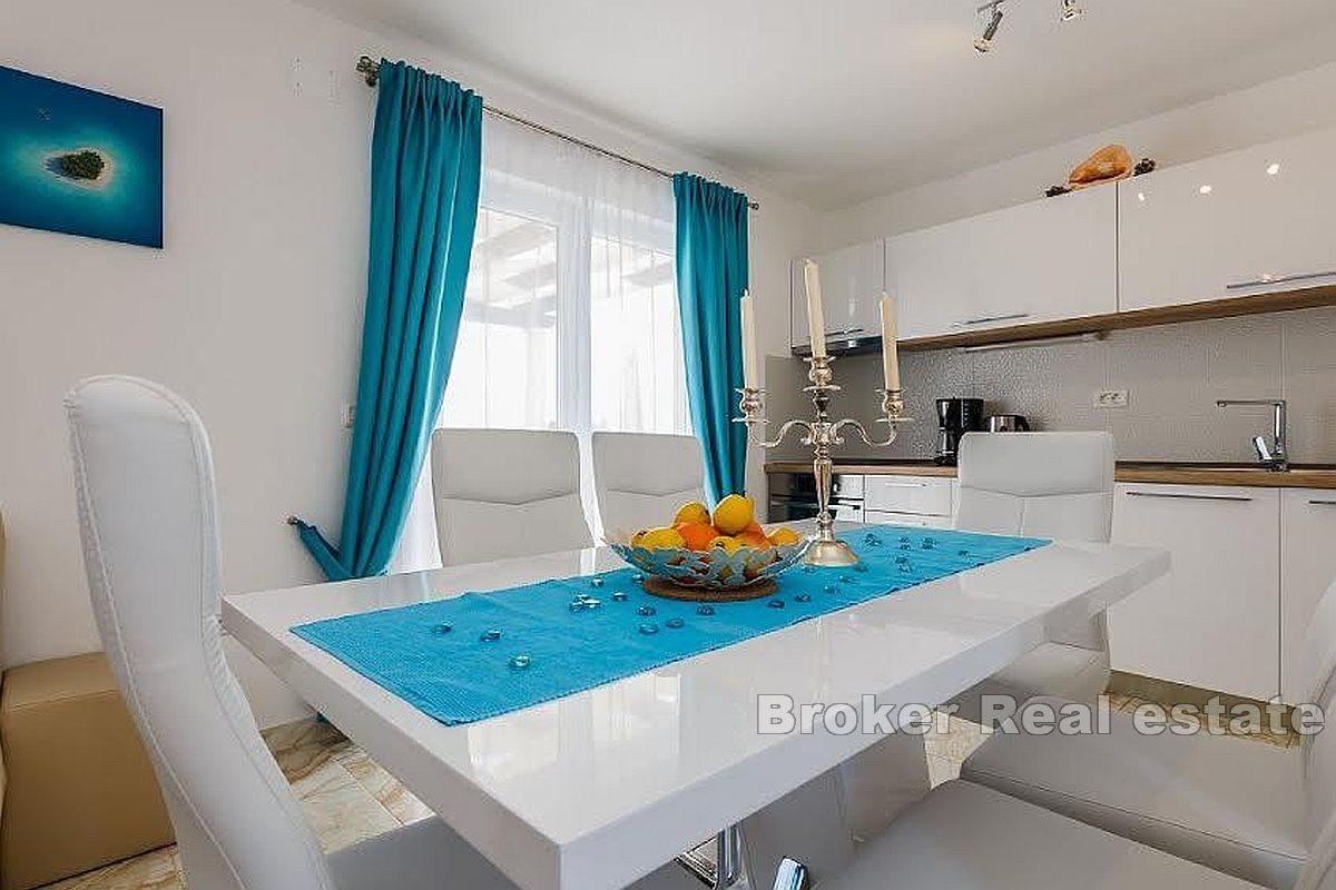 Bella villa, in affitto