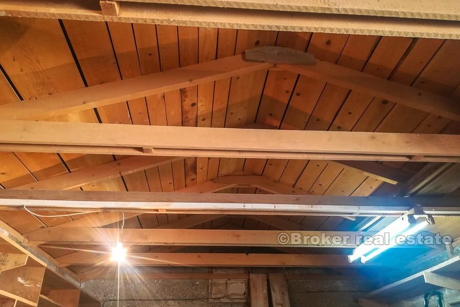 Haus zur Renovierung im Zentrum von Split, zu verkaufen