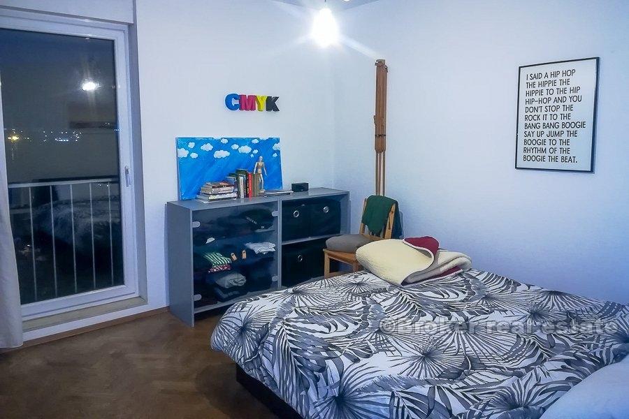 Apartament z dwiema sypialniami, Split, Kman, na sprzedaż