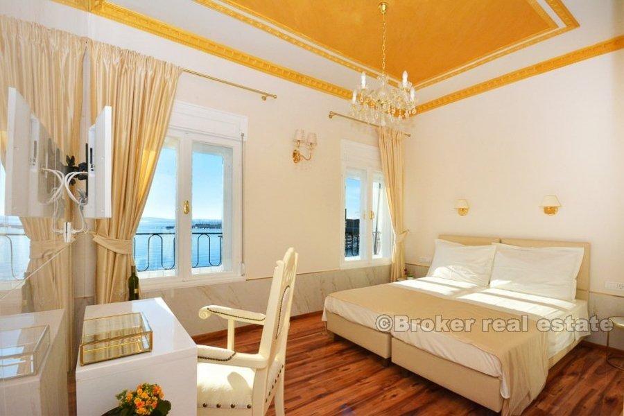 Apartman na jedinstvenoj lokaciji, prodaja