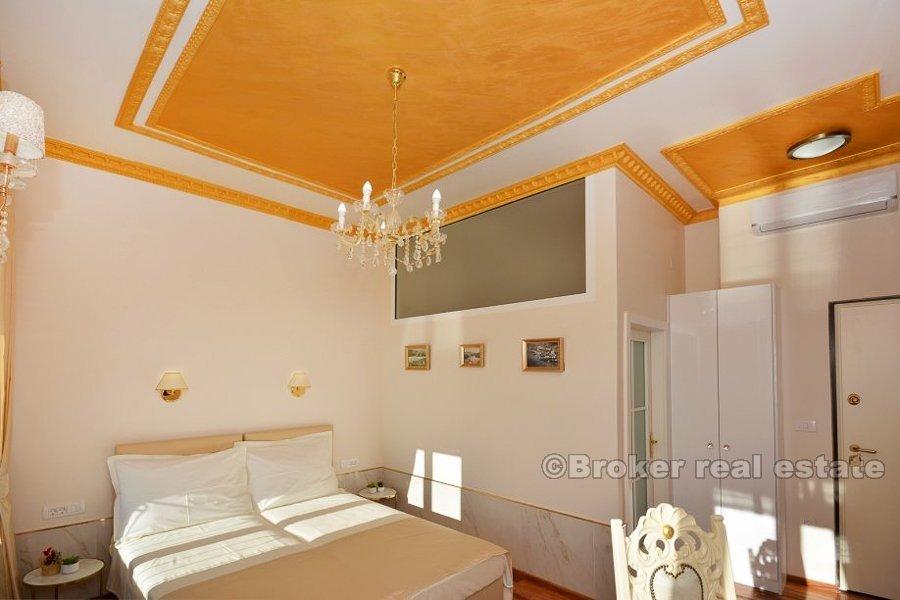 Apartman na jedinstvenoj lokaciji, prodaja