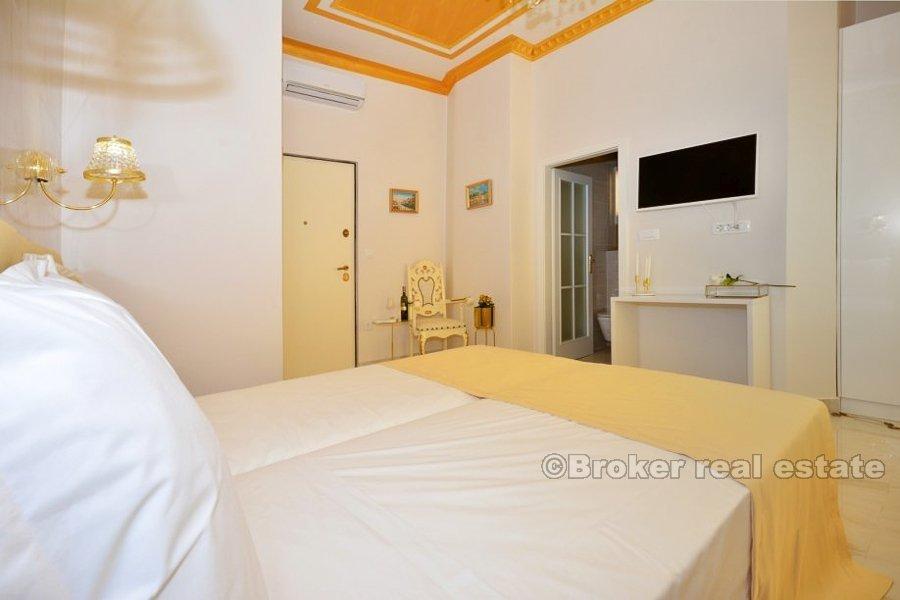 Apartman na jedinstvenoj lokaciji, prodaja