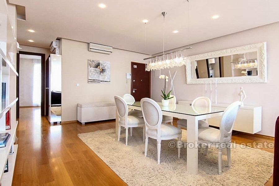 Meje, Zwei-Zimmer-Wohnung mit Meerblick, zu verkaufen