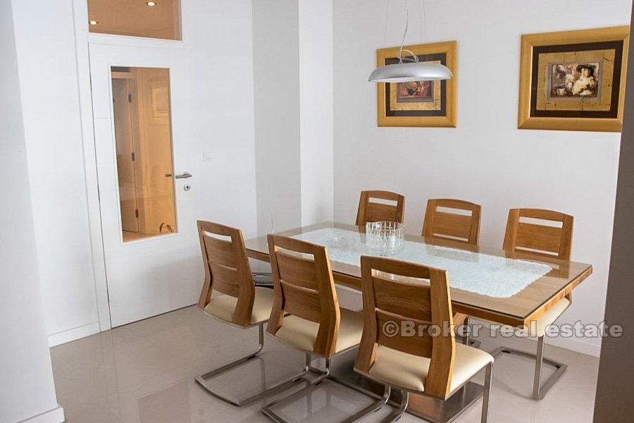 Renovierte Wohnung, Trstenik, zu verkaufen