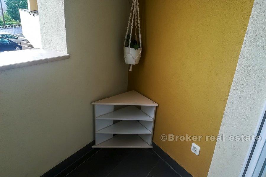 One bedroom apartment, Znjan, for rent