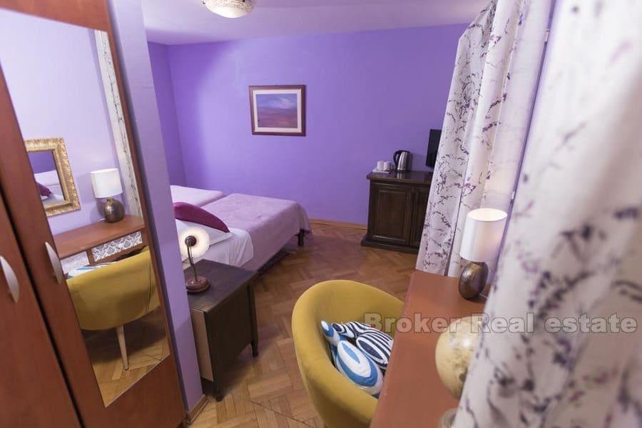 Senter, hus i fire etasjer