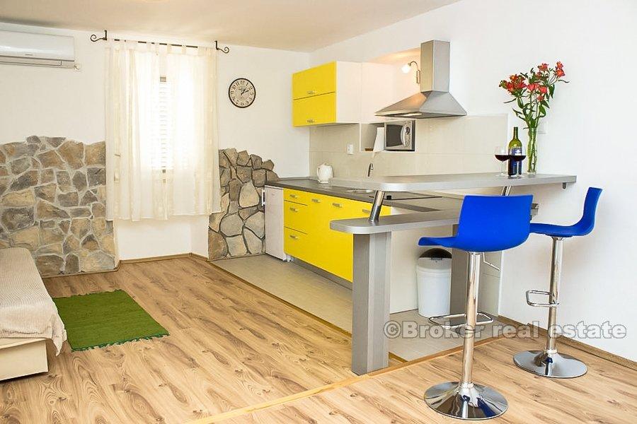 3 appartements dans le centre. à vendre